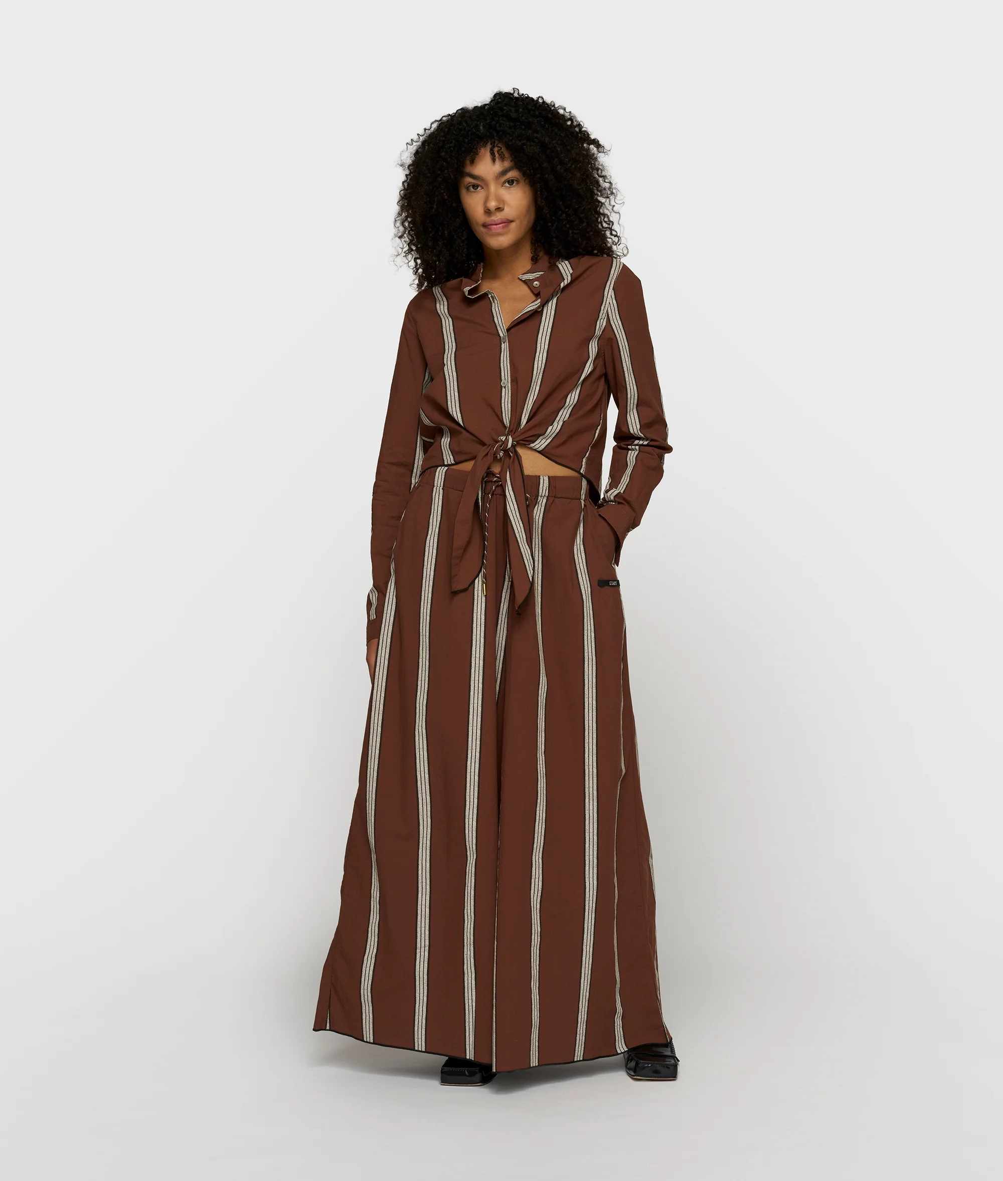 cropped knot blouse | deep brown - Image 3