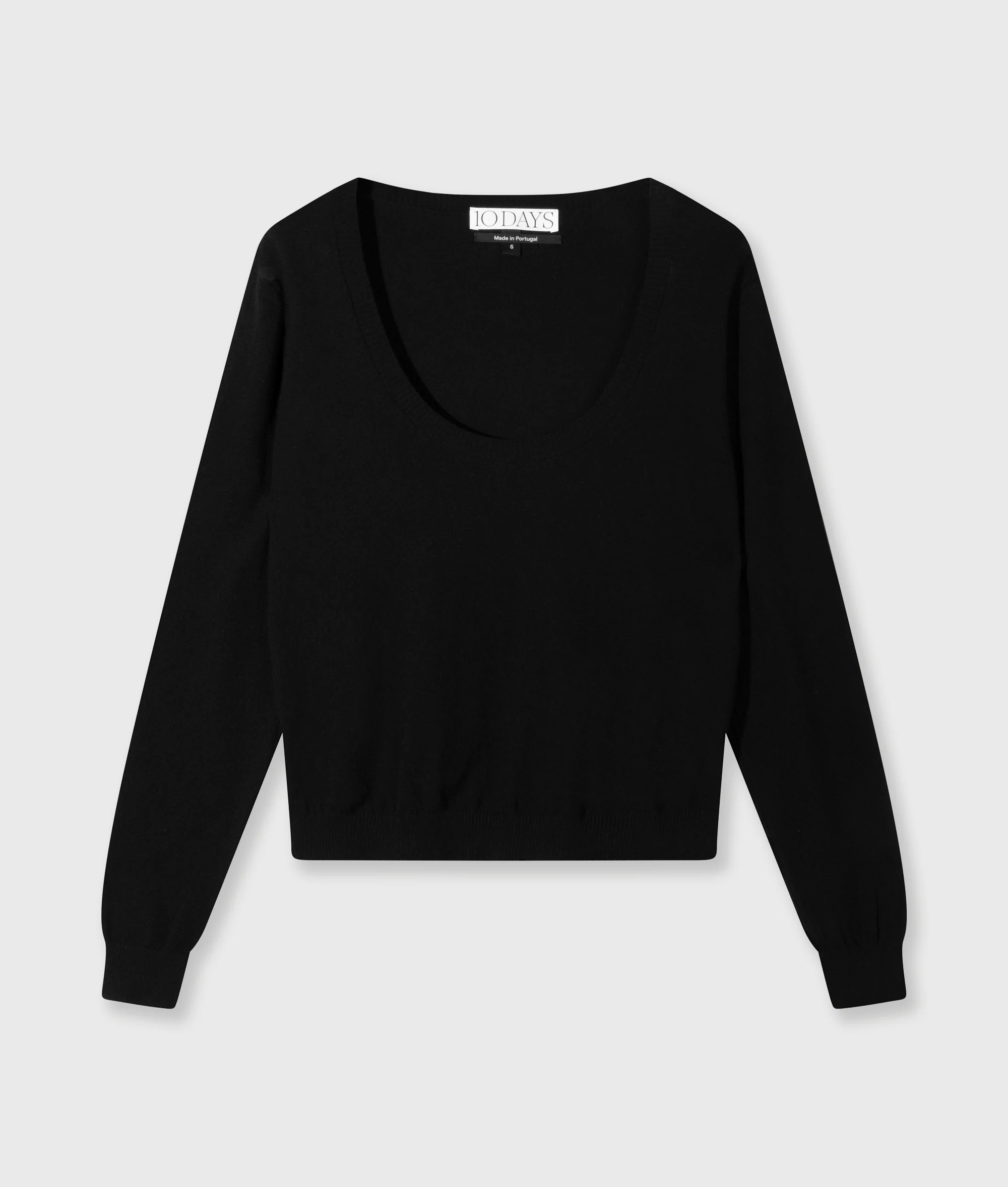 deep neck knit sweater | black - Image 5