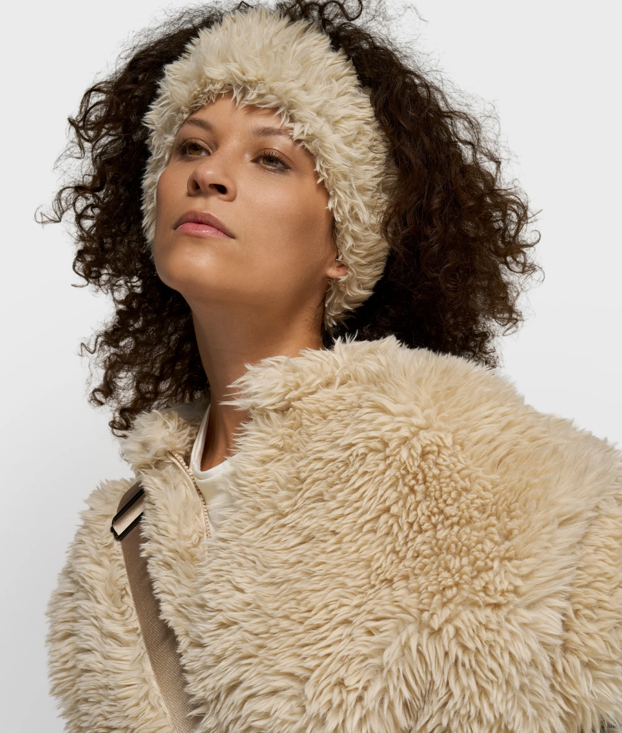 fluffy headband | pearl - Image 2