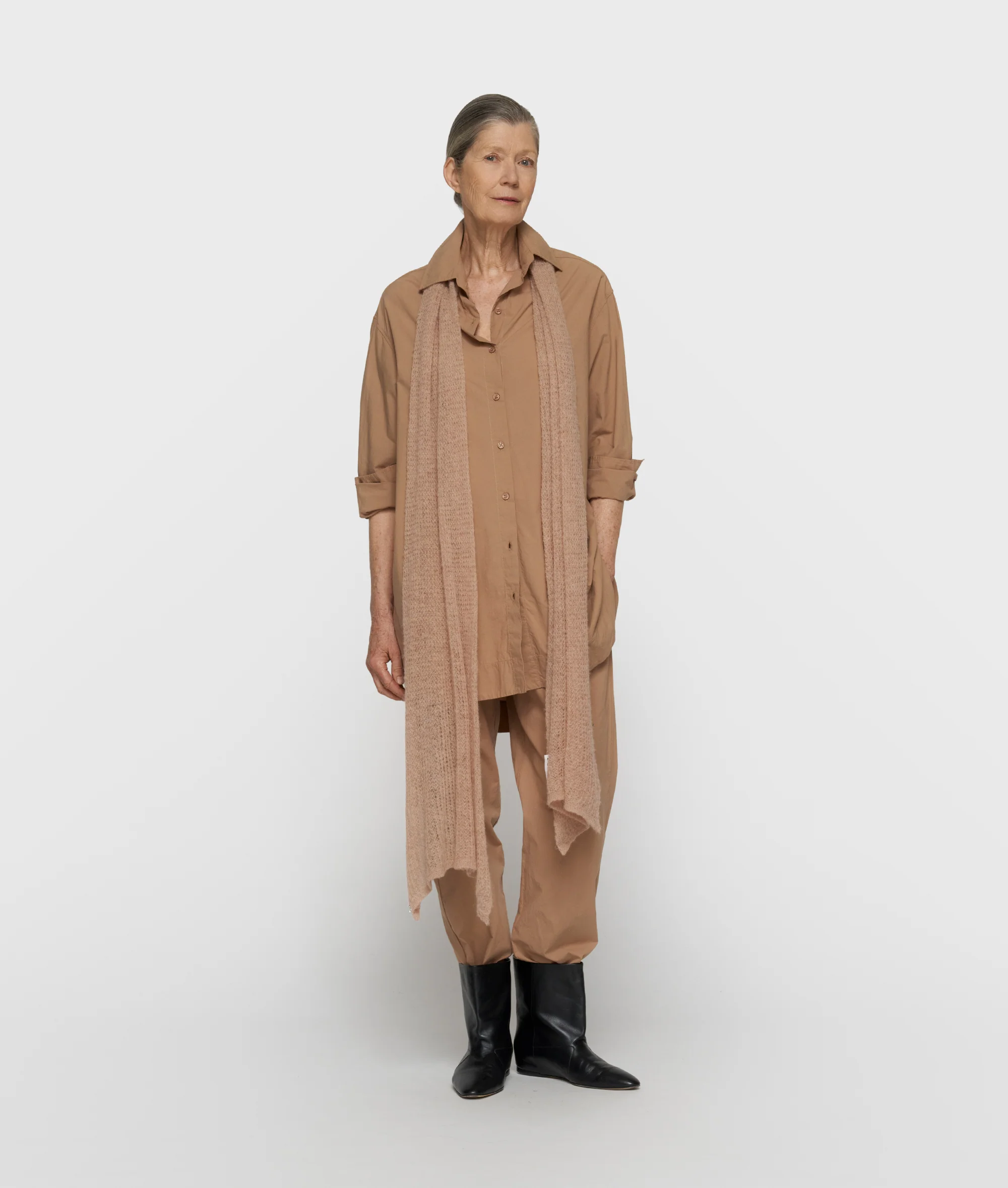 long blouse | light fudge - Image 3