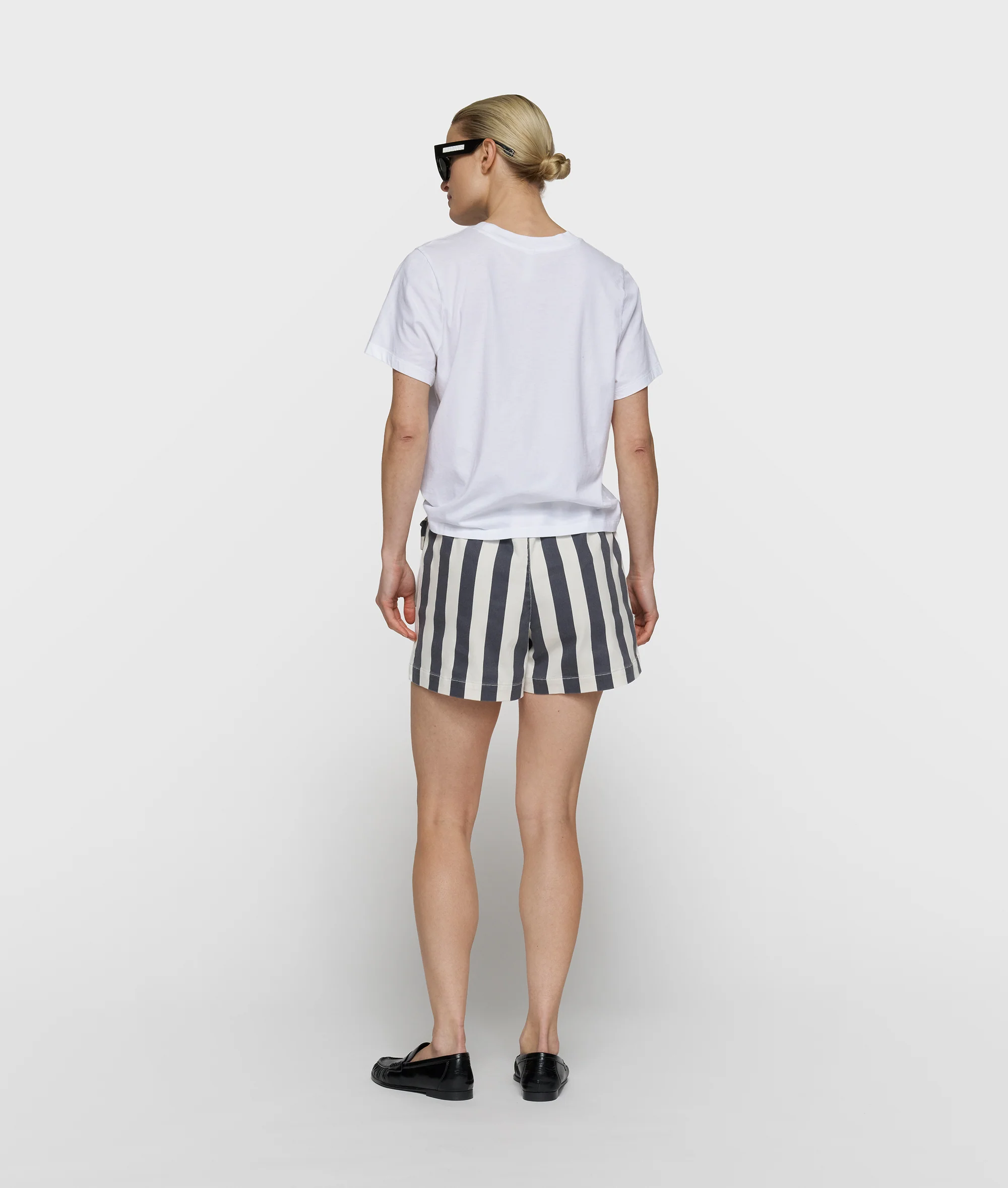 petite tee believe | white - Image 4