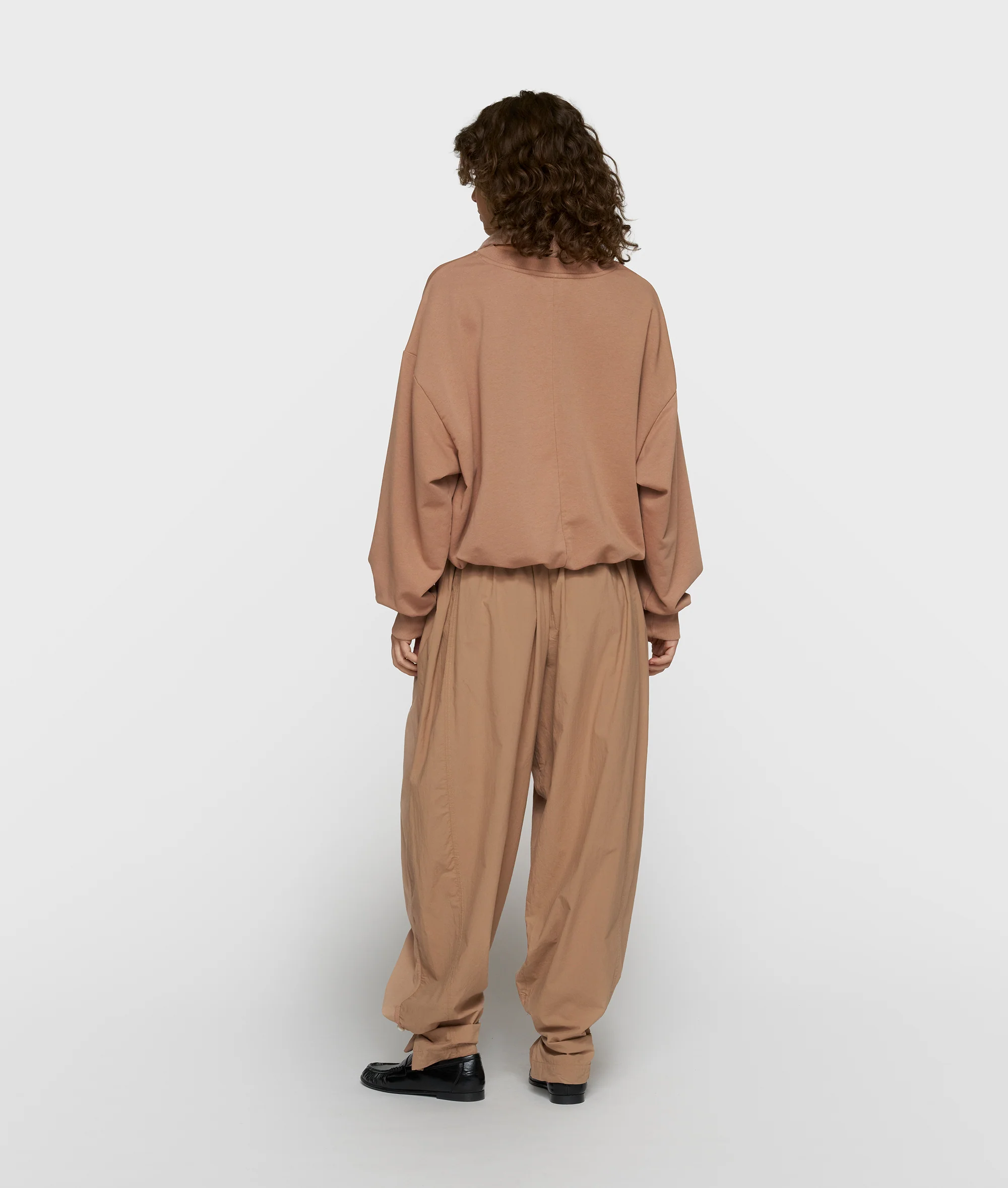pleated sweater | light fudge - Image 4