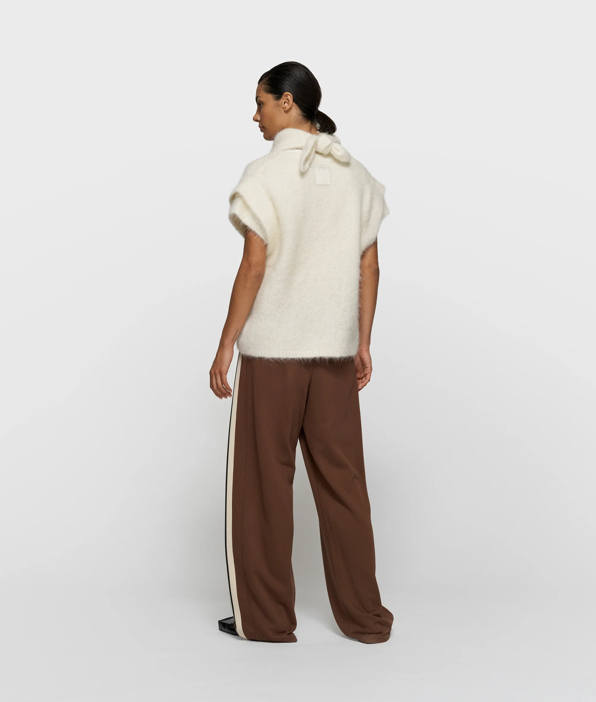 sleeveless knit sweater | ecru - Image 4