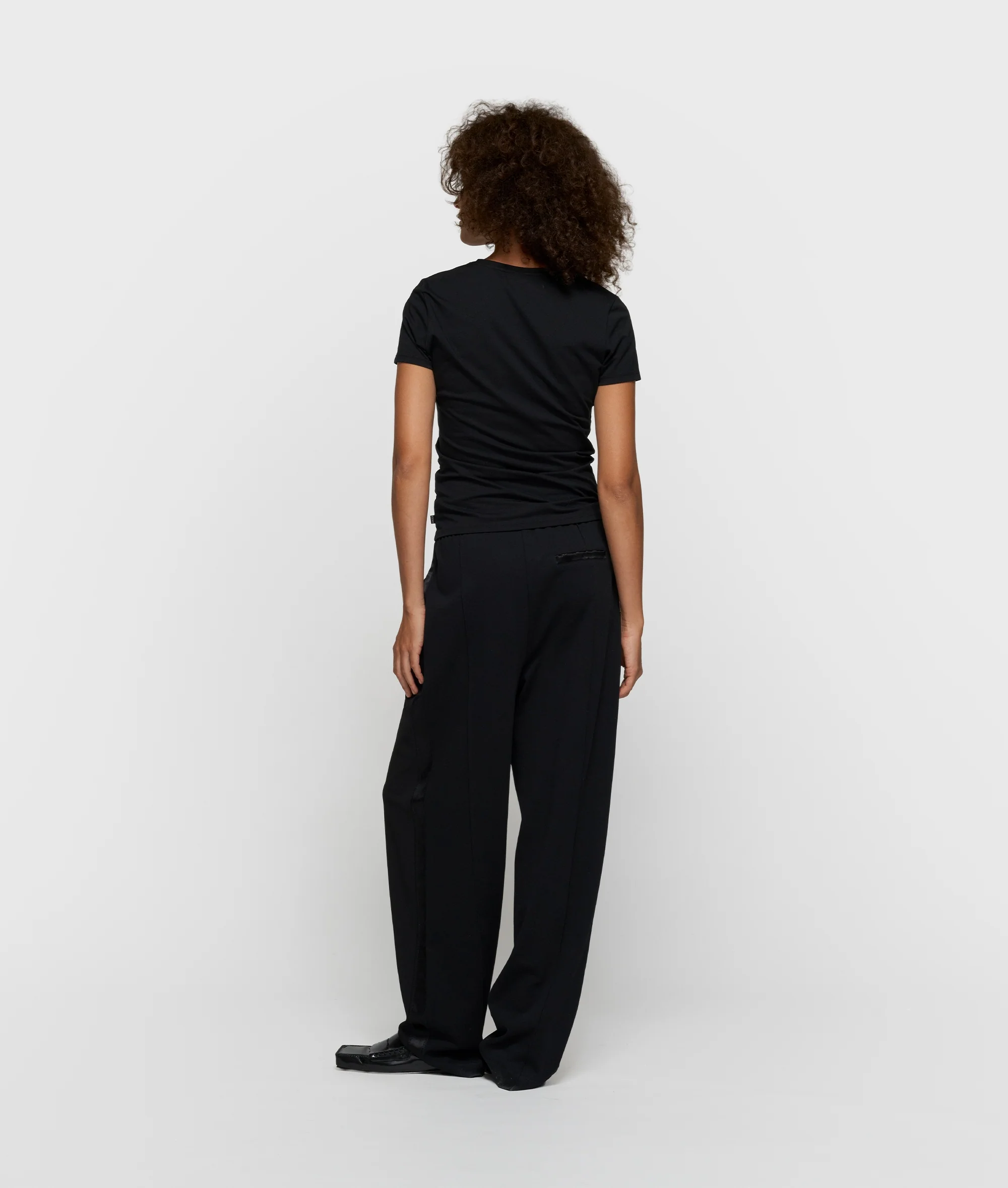slim short sleeve tee | black - Image 4