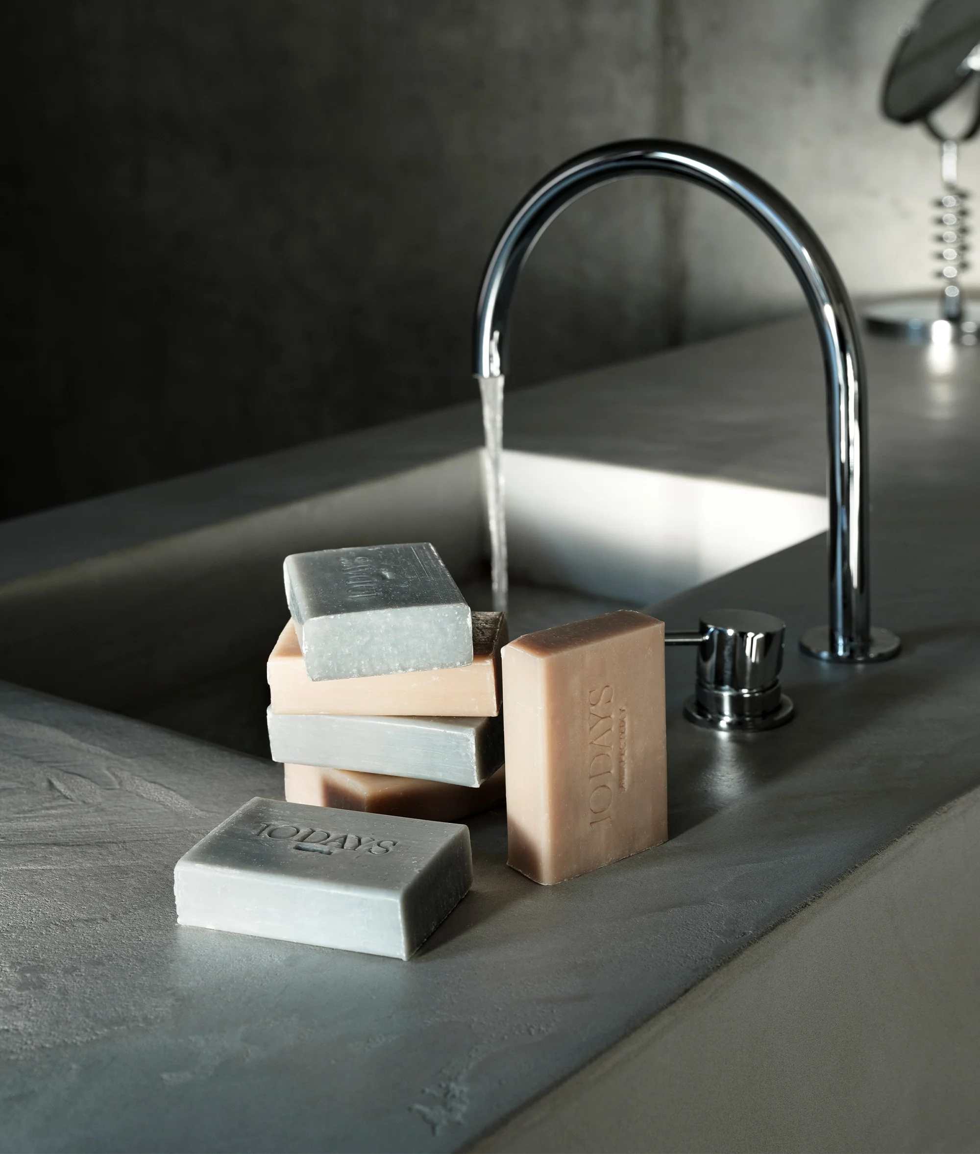 soap bar unexpectedly | multicolor - Image 3