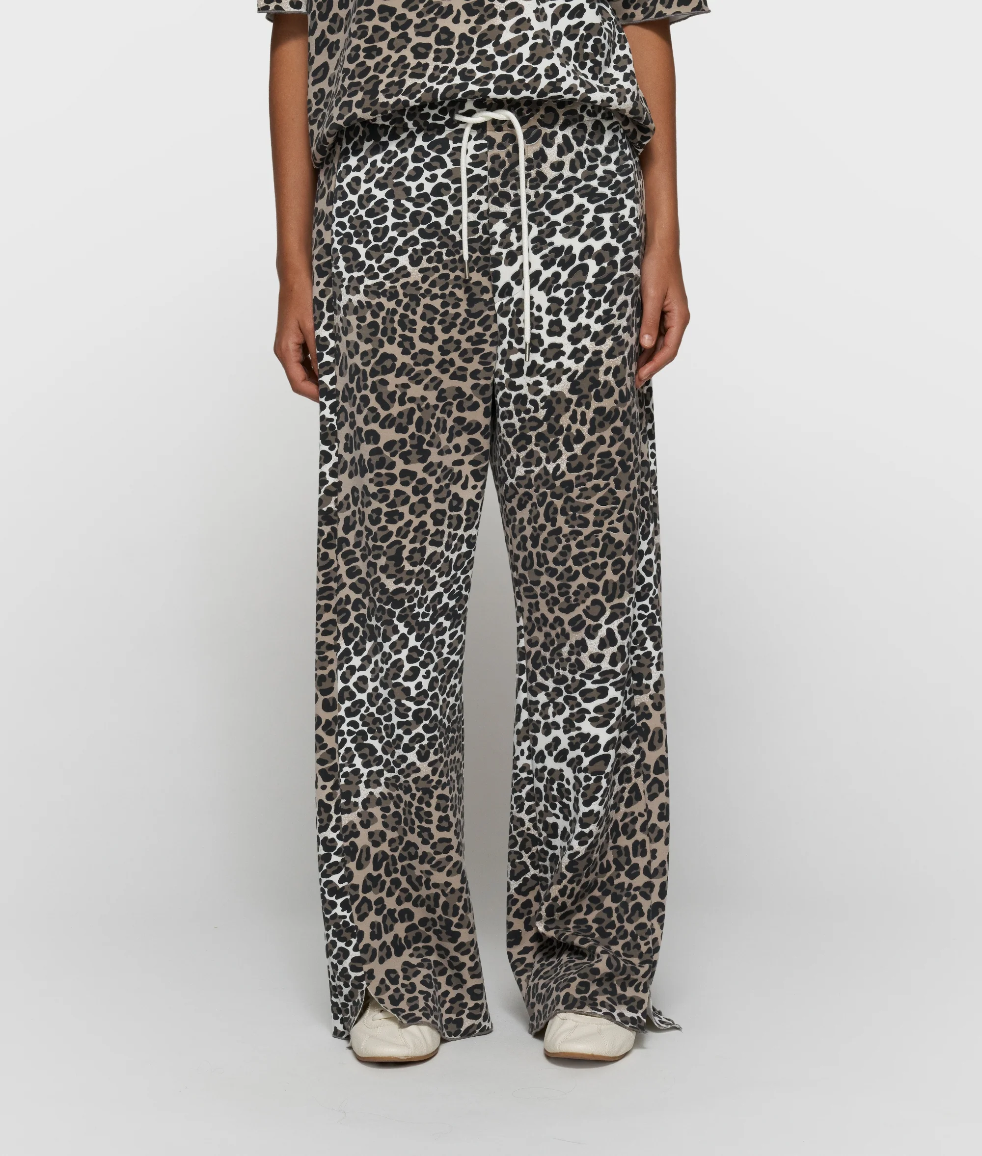 soft scuba pants leopard | ecru - Image 2