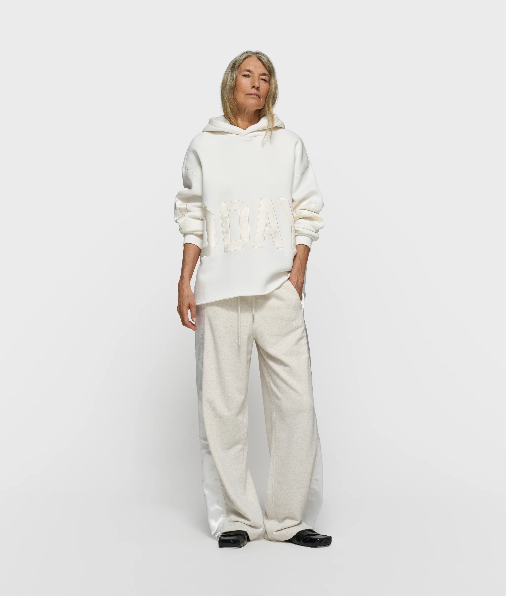statement logo hoodie | ecru - Image 3