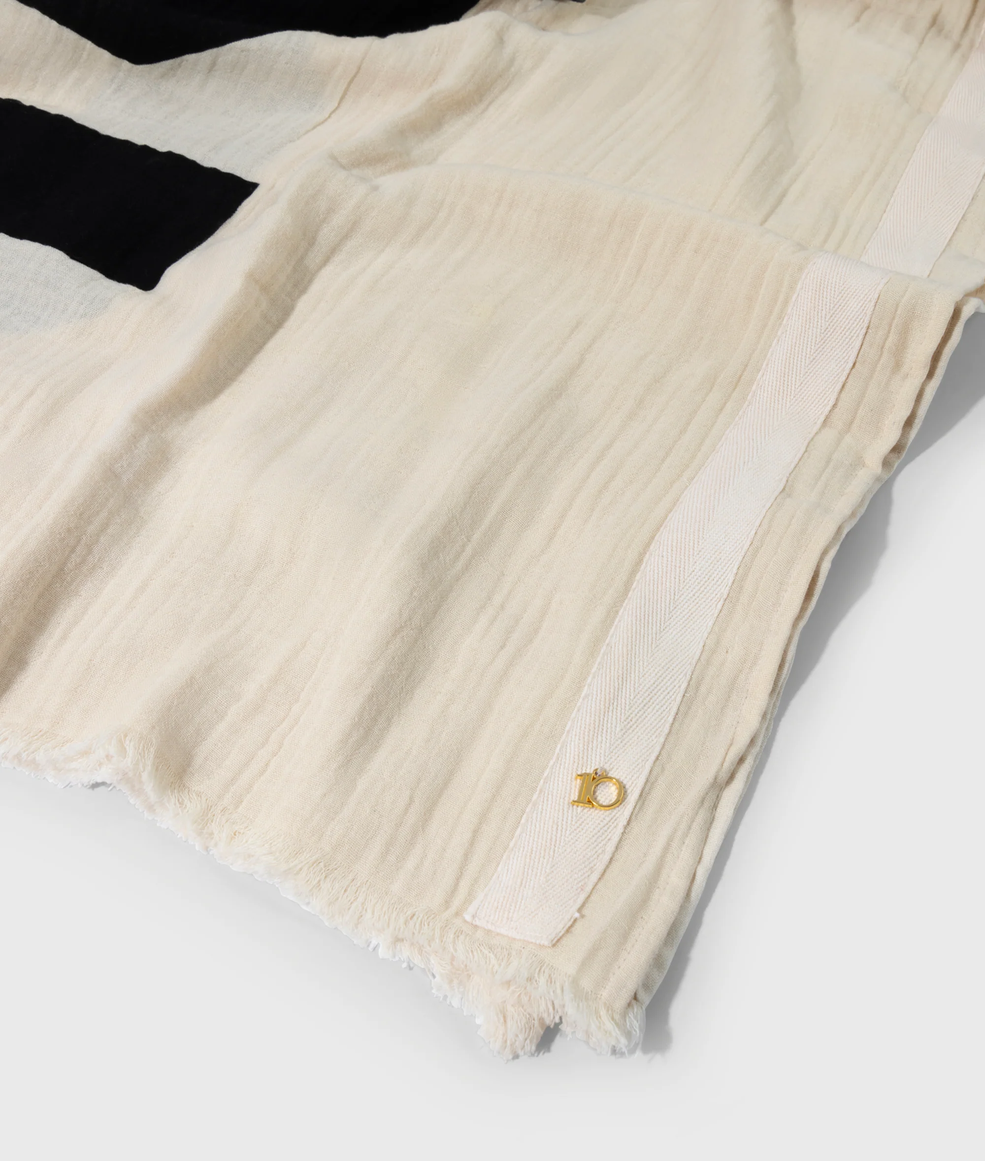 statement scarf | soft vanilla - Image 4