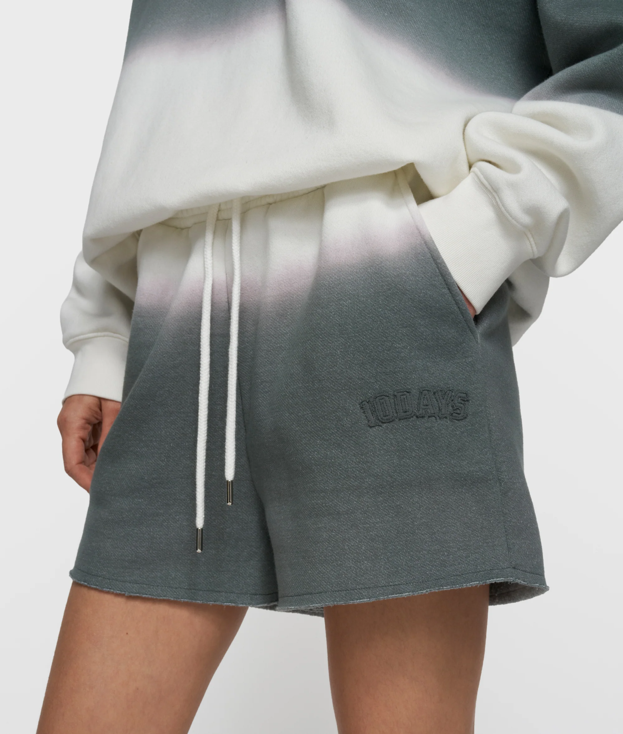 statement sweater dip dye | mid grey - Image 5