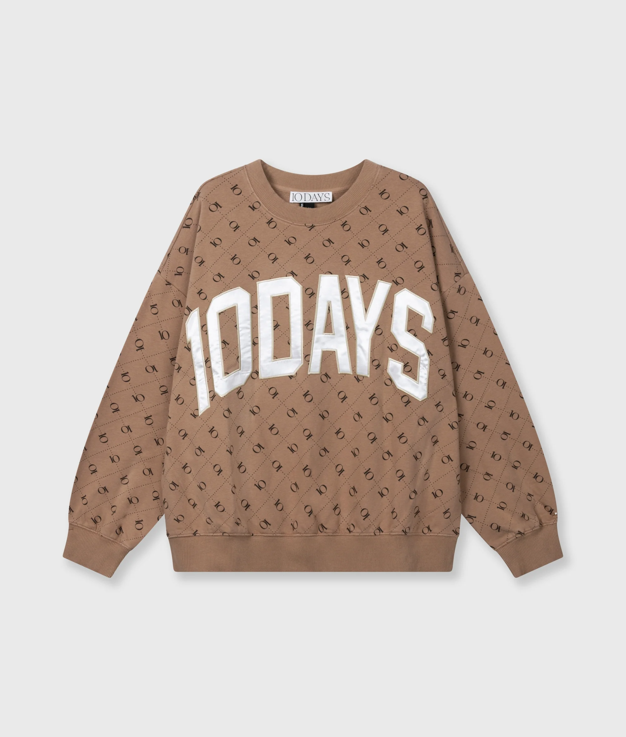 sweater monogram 10DAYS | fudge - Image 7