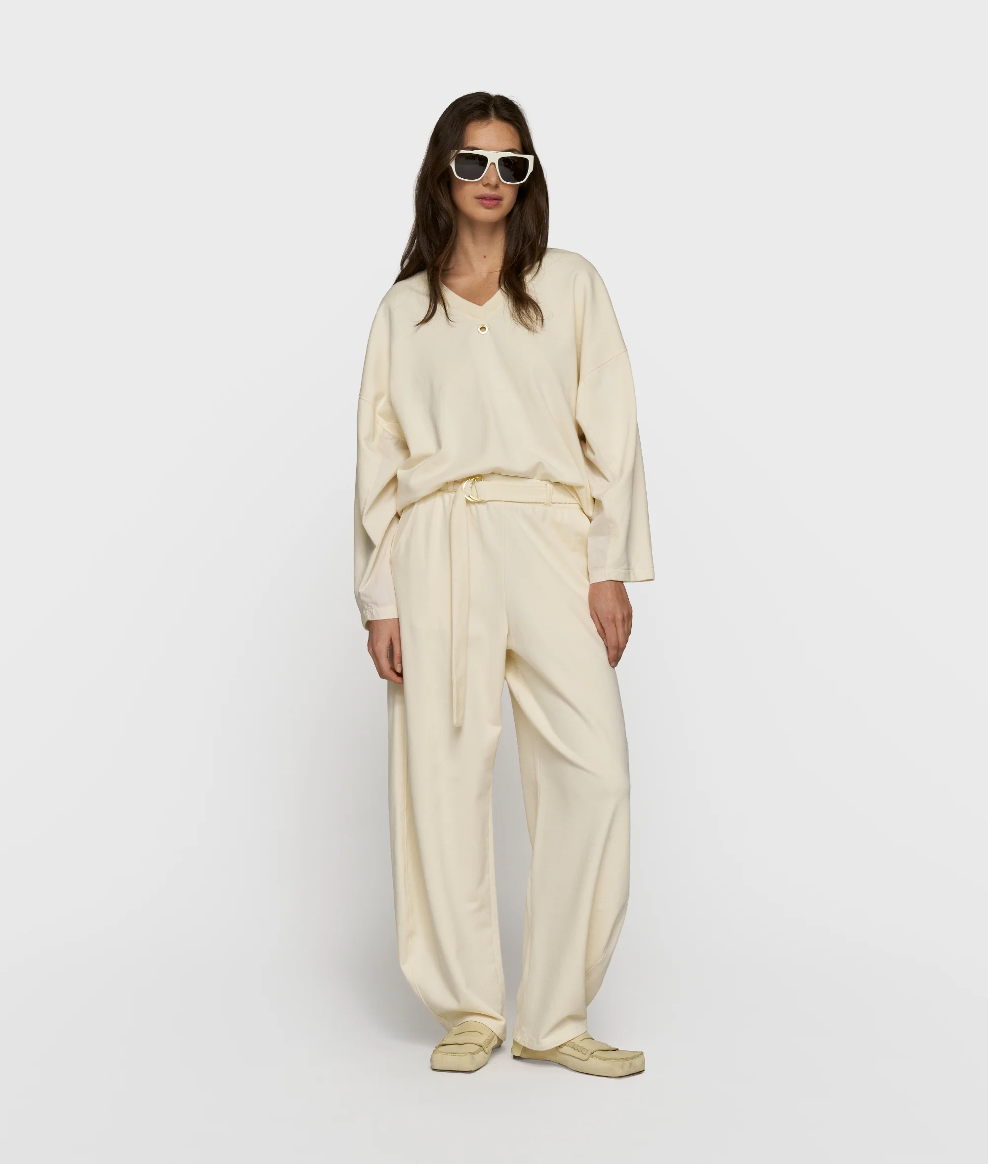 sweater v-neck fleece | soft vanilla - Image 3