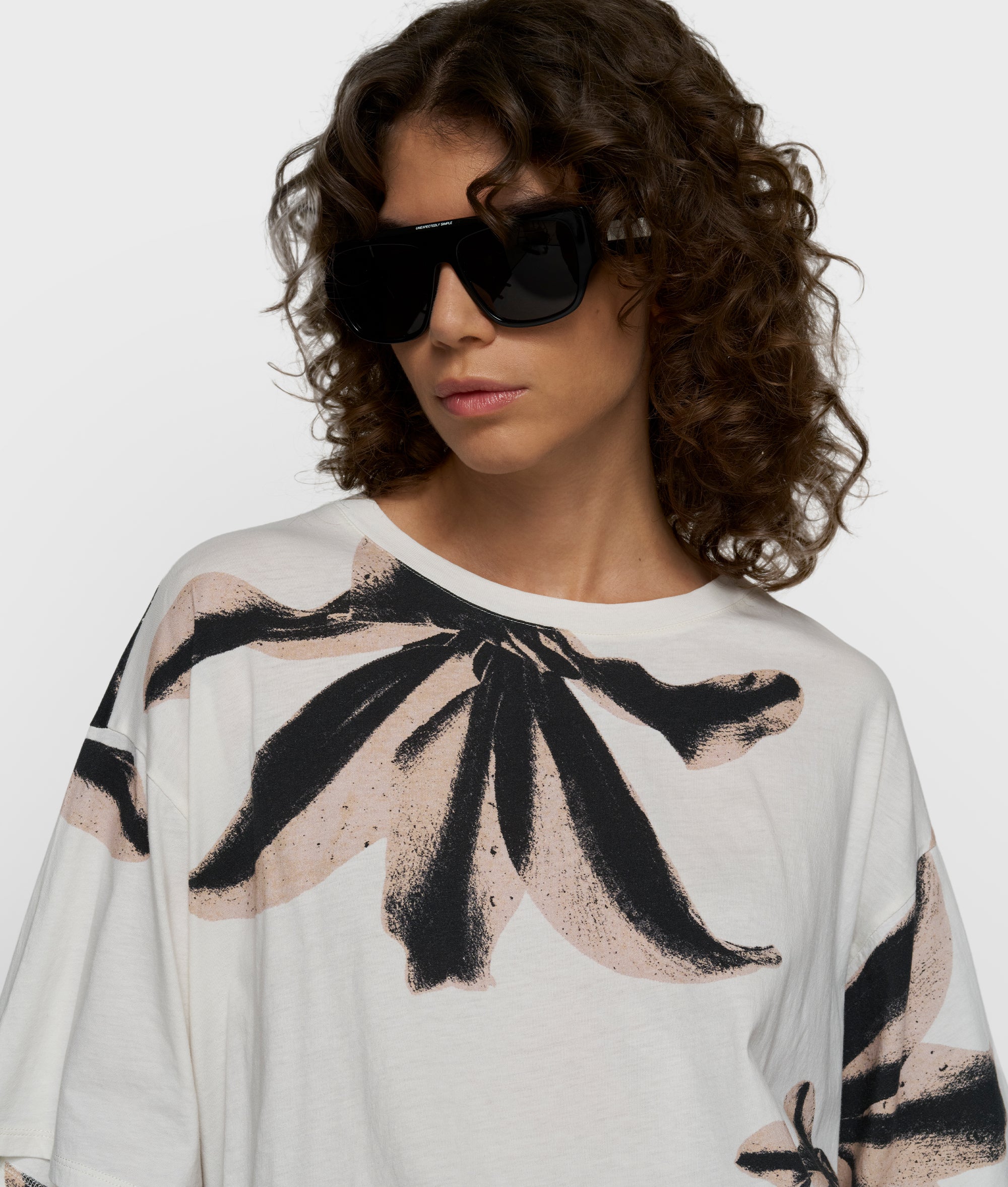 tee flower | ecru - Image 2