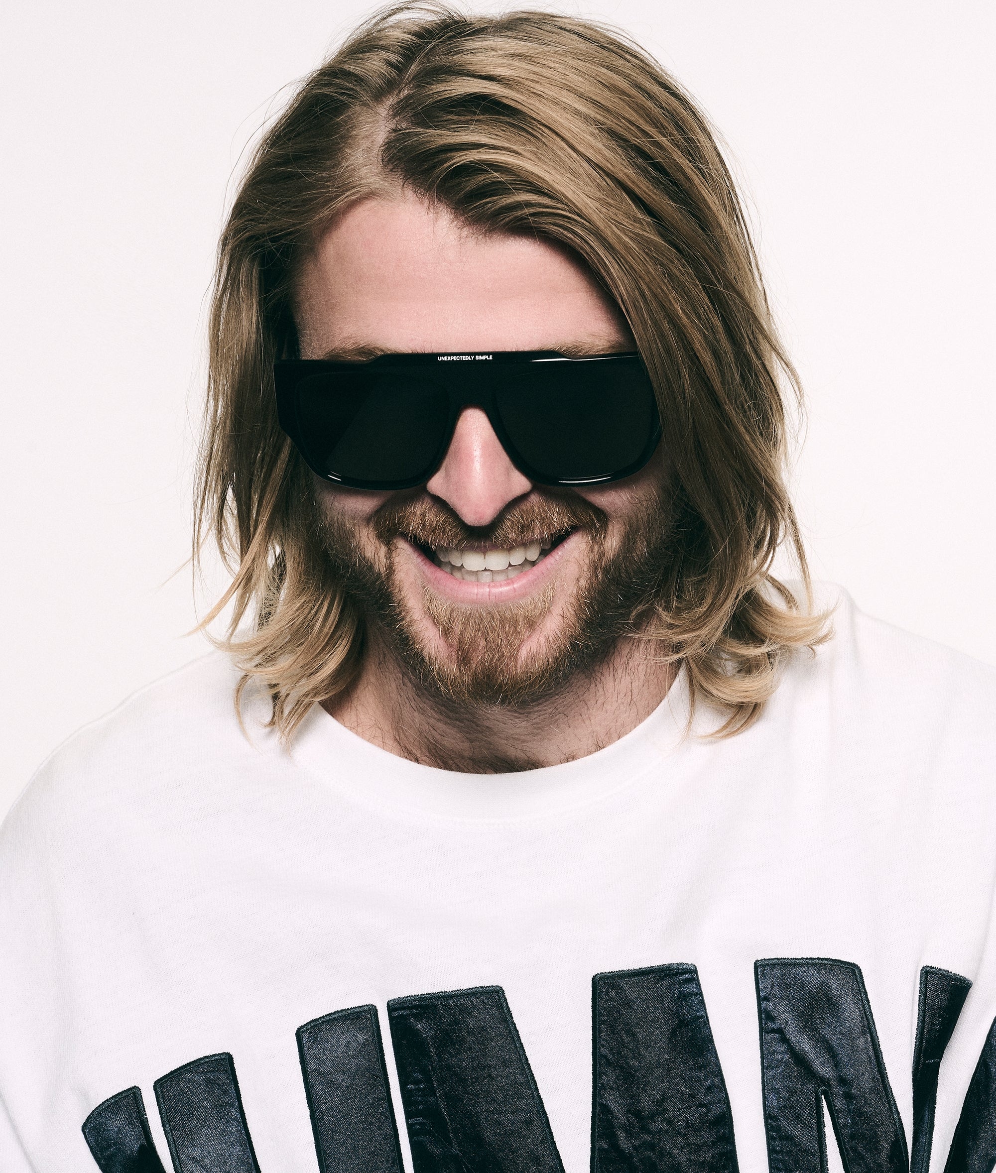 the iconic sunglasses | black - Image 8