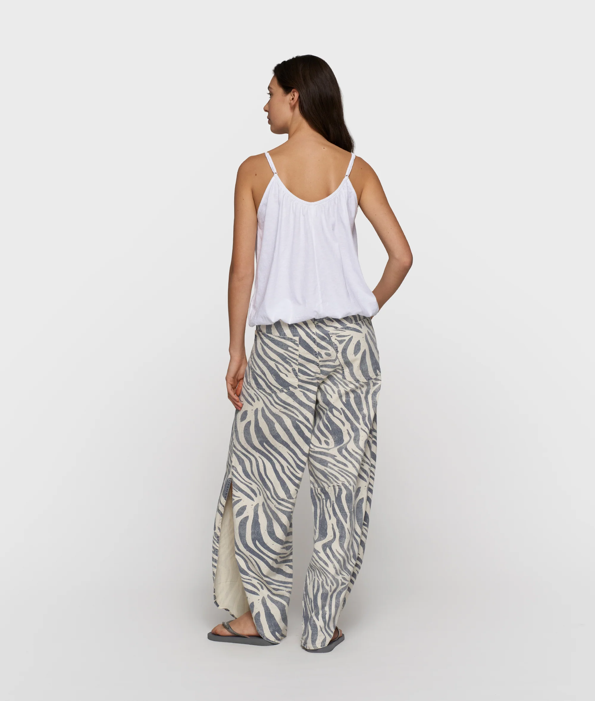 top gathered neck | white - Image 4