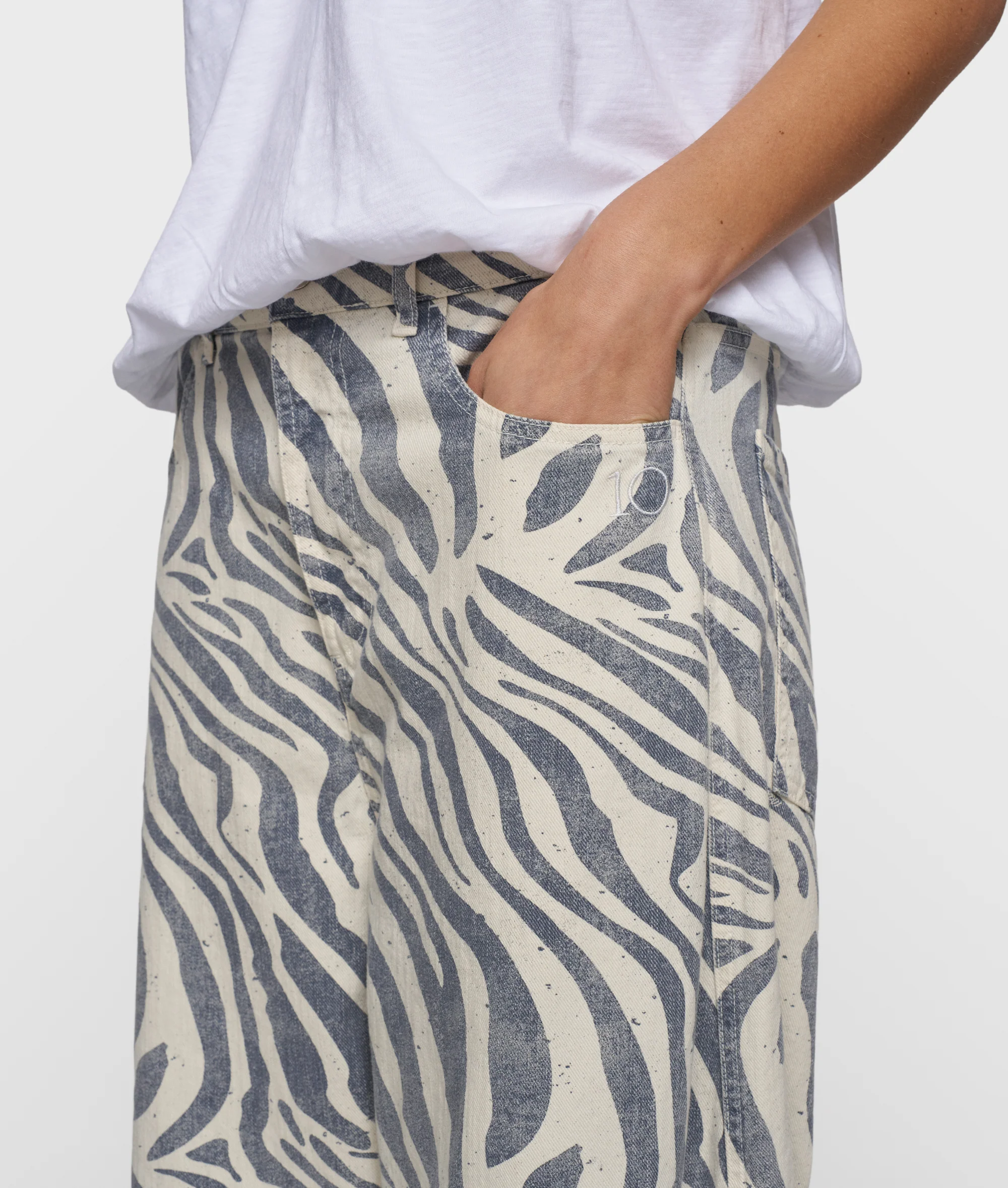 western pants zebra | light vanilla - Image 5